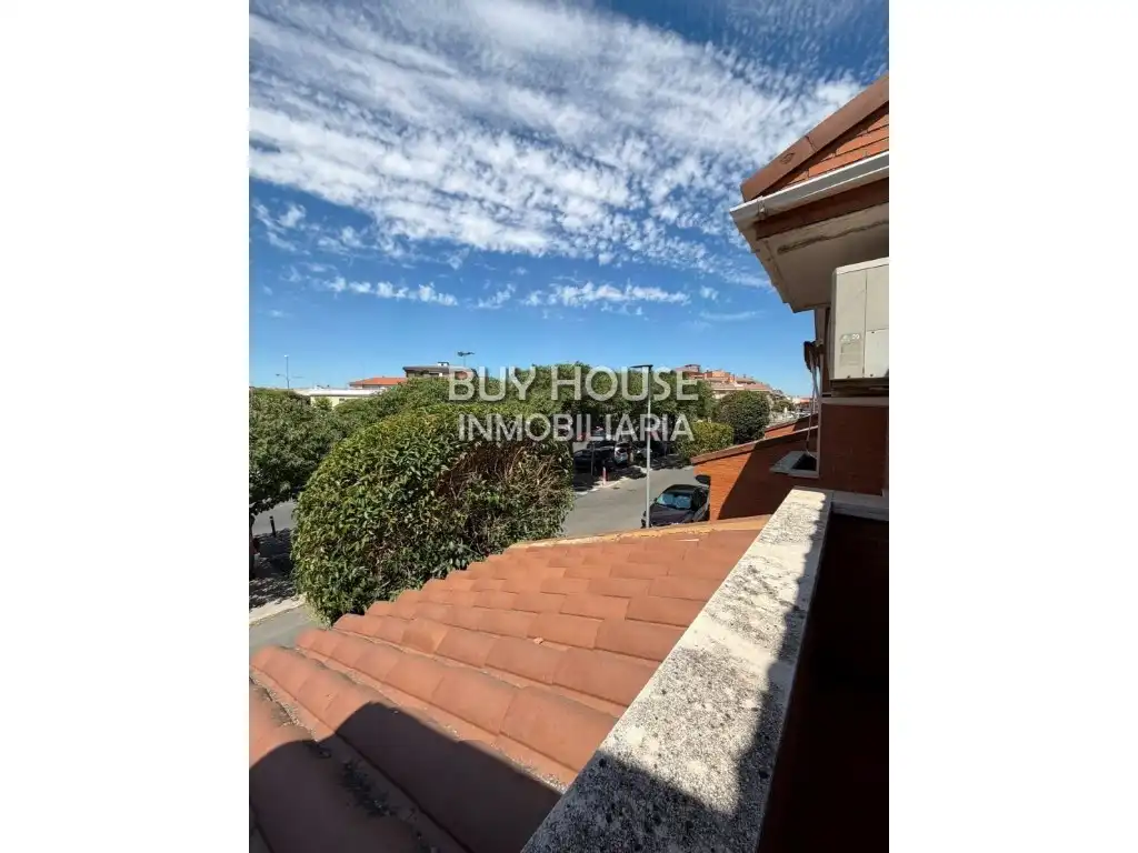 Vista exterior de Casa o chalet en venta en Illescas