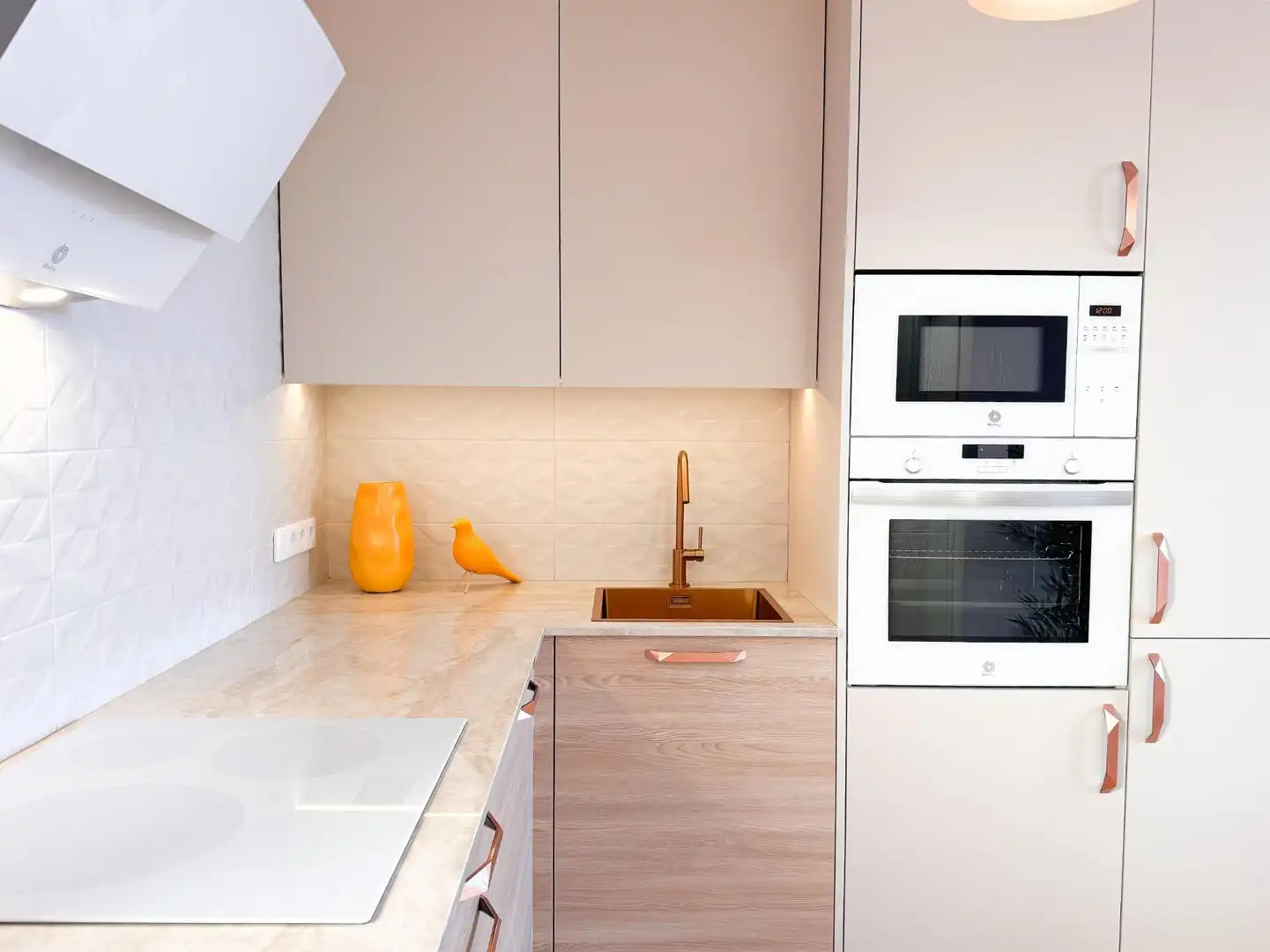 Cuina de Apartament en venda en Adeje amb Aire condicionat, Jardí privat i Terrassa
