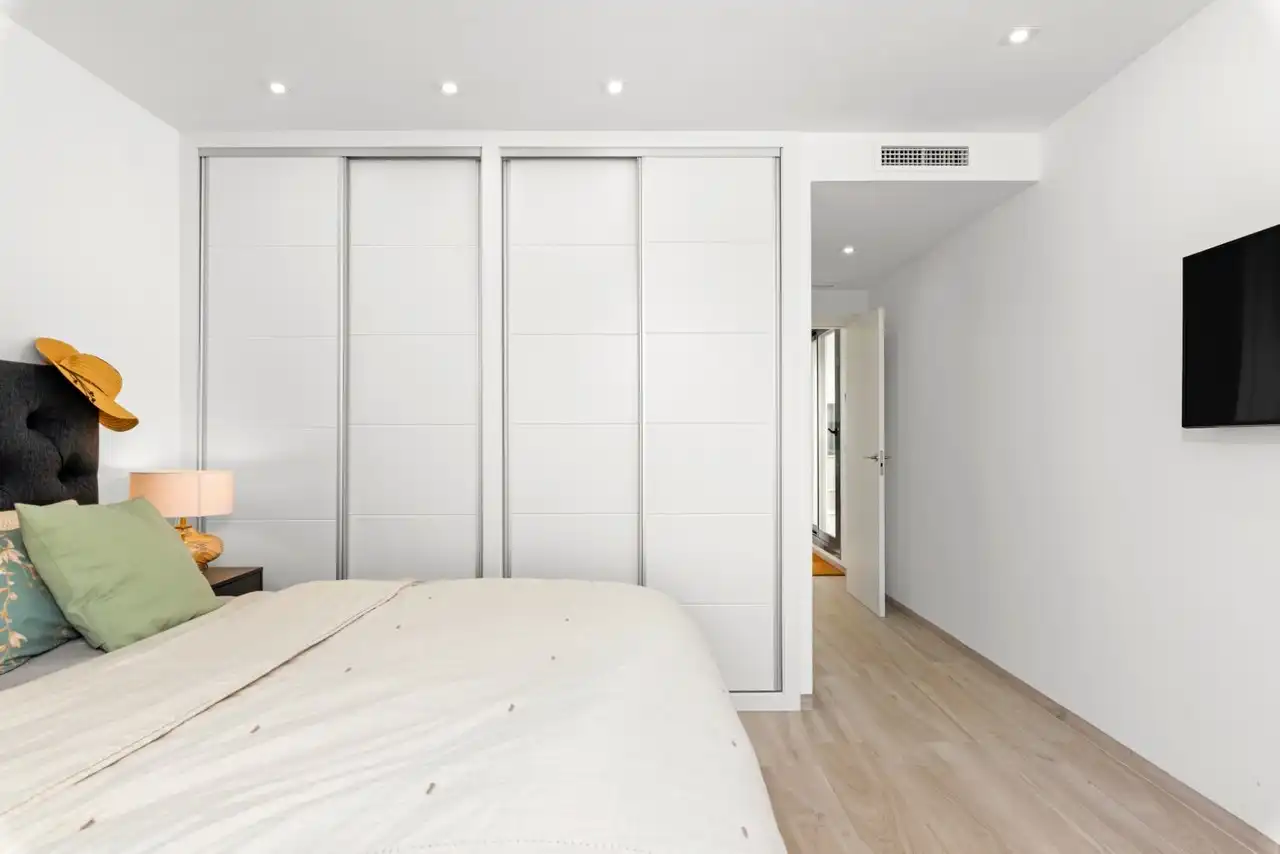 Dormitori de Casa o xalet en venda en Rojales amb Aire condicionat, Jardí privat i Terrassa