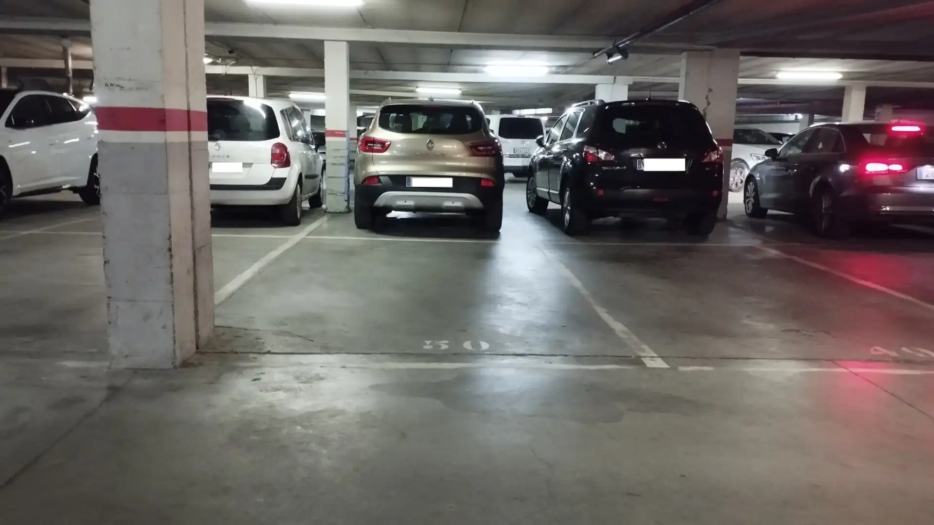 Parking of Flat for sale in Medina del Campo  with Heating, Parquet flooring and Storage room