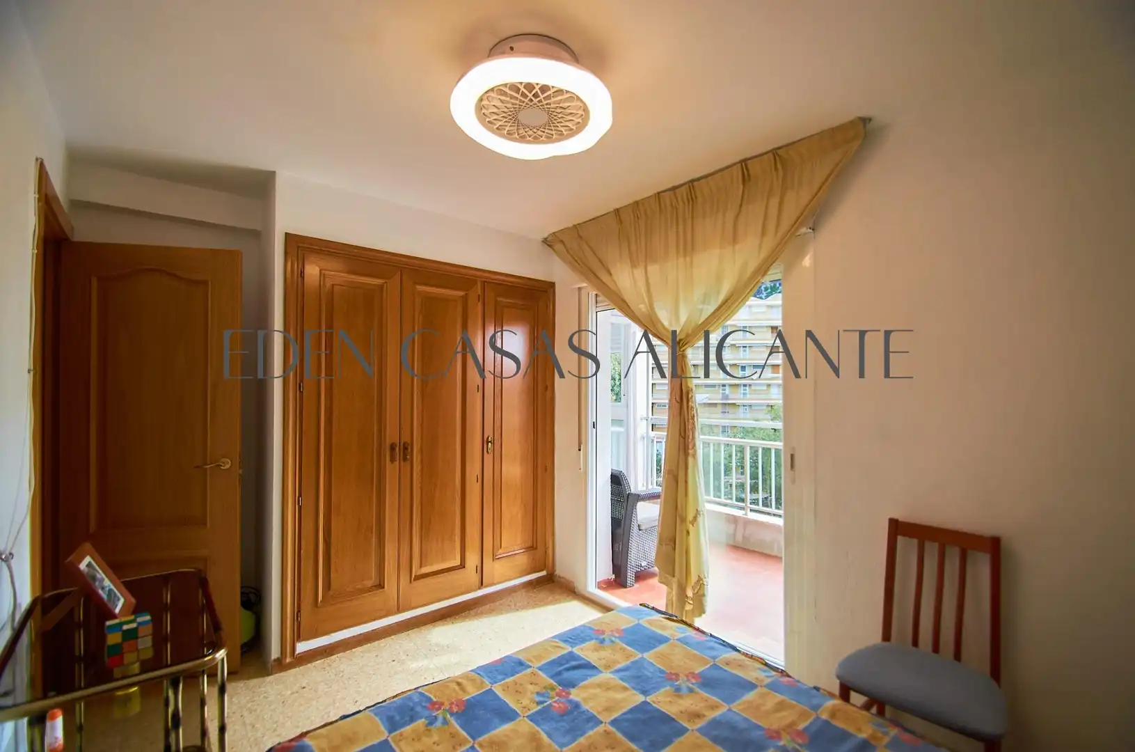 Apartamento en venta en Alicante / Alacant con Terraza, Trastero y Amueblado