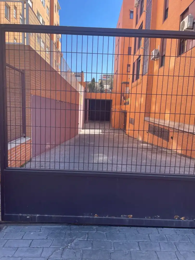 Parkplatz von Garage zum Verkauf in Rivas-Vaciamadrid