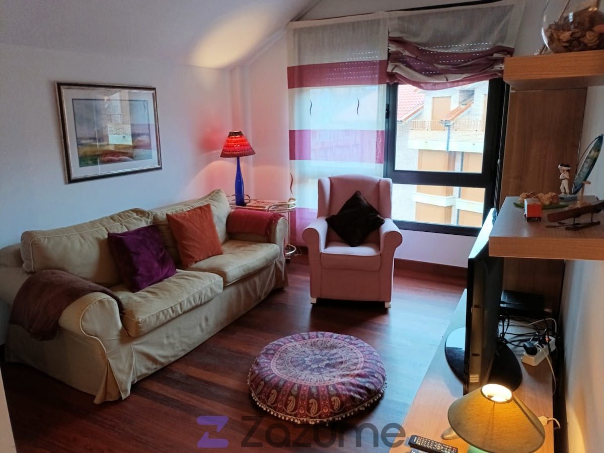 Pis de lloguer a C. Palacio, Palacio