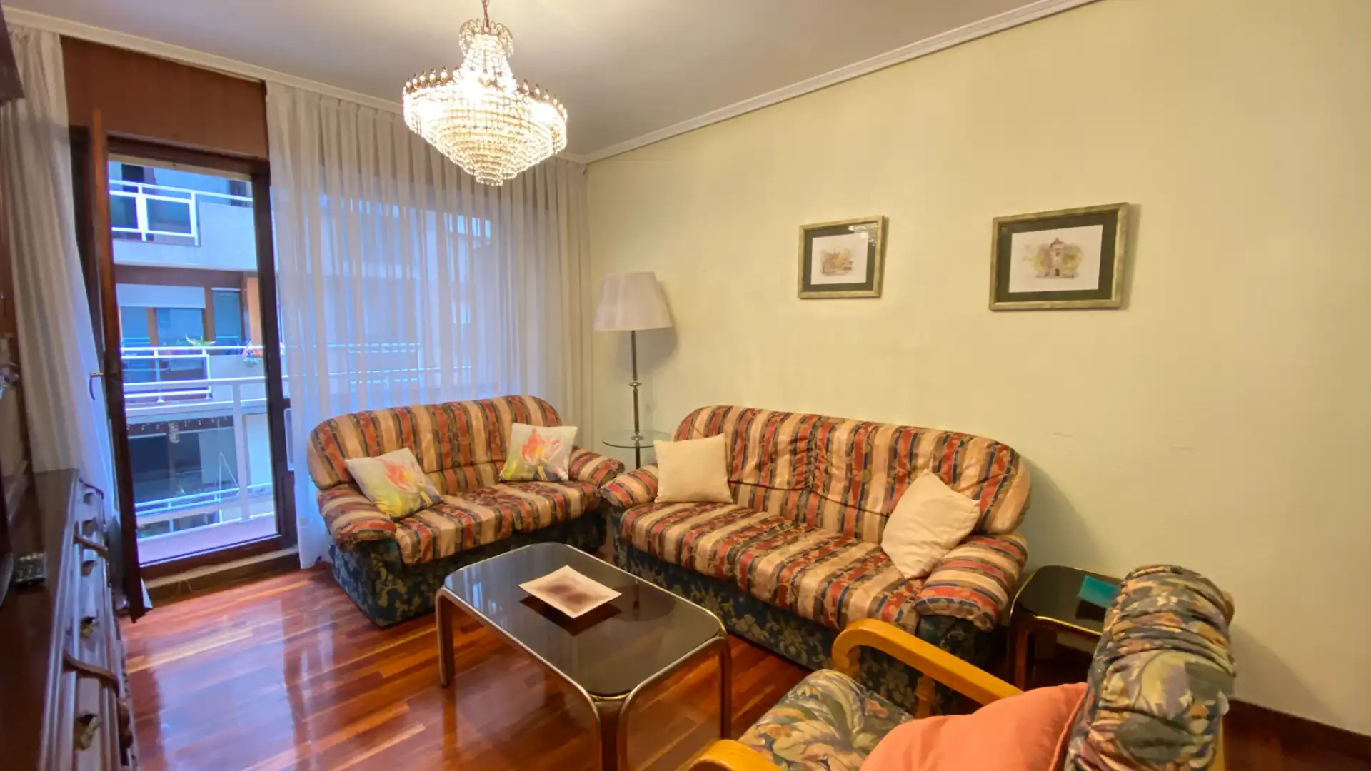 Living room of Flat for rent in Bilbao   with Heating, Terrace and Furnished