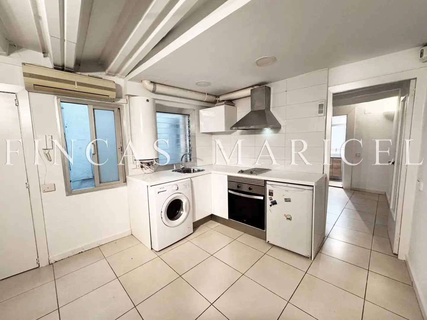 Cocina de Piso en venta en Barcelona con Aire acondicionado