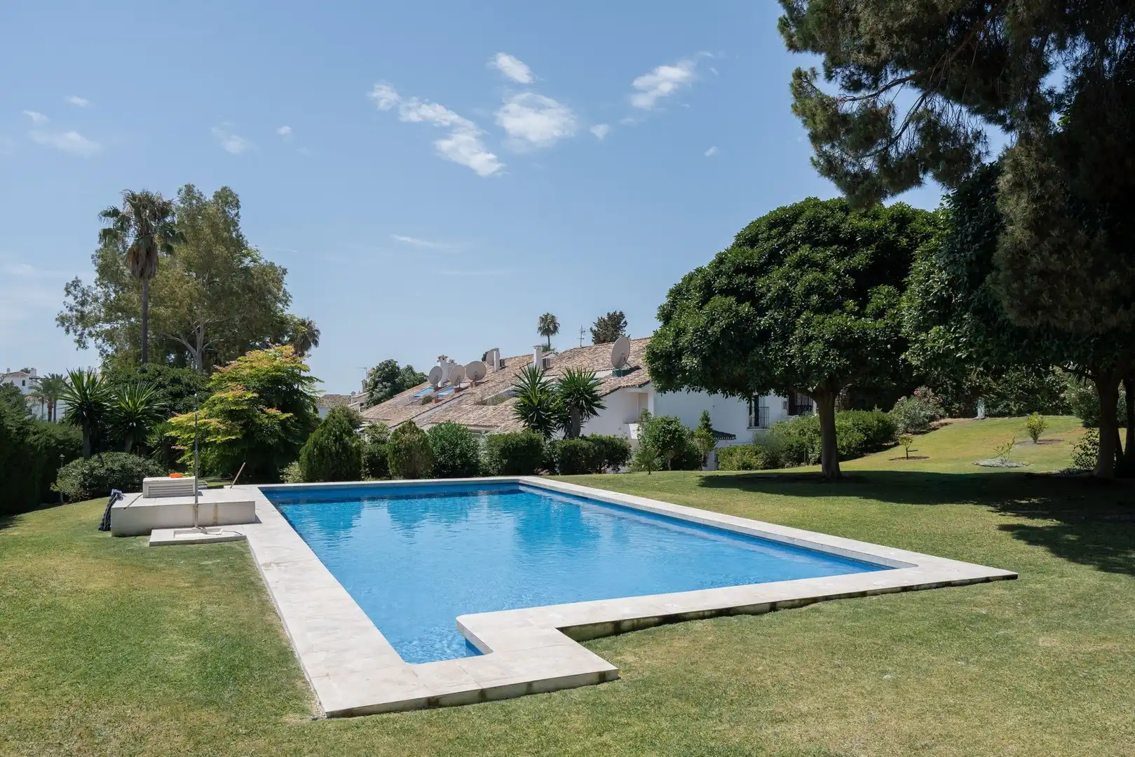 Piscina de Apartamento en venta en Marbella con Terraza
