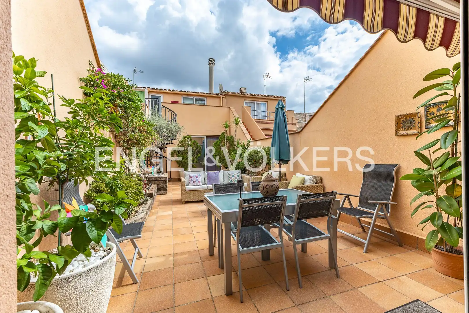 Adosado con jardín en venta en Ponent