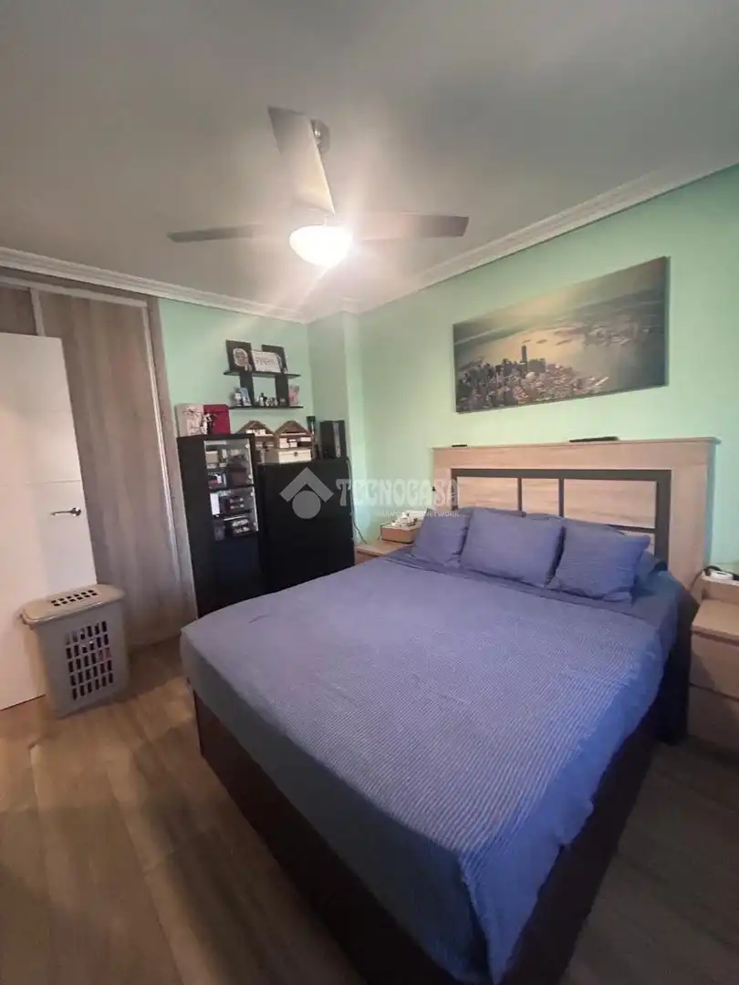 Habitación de Piso en venta en Valdemoro con Aire acondicionado y Calefacción