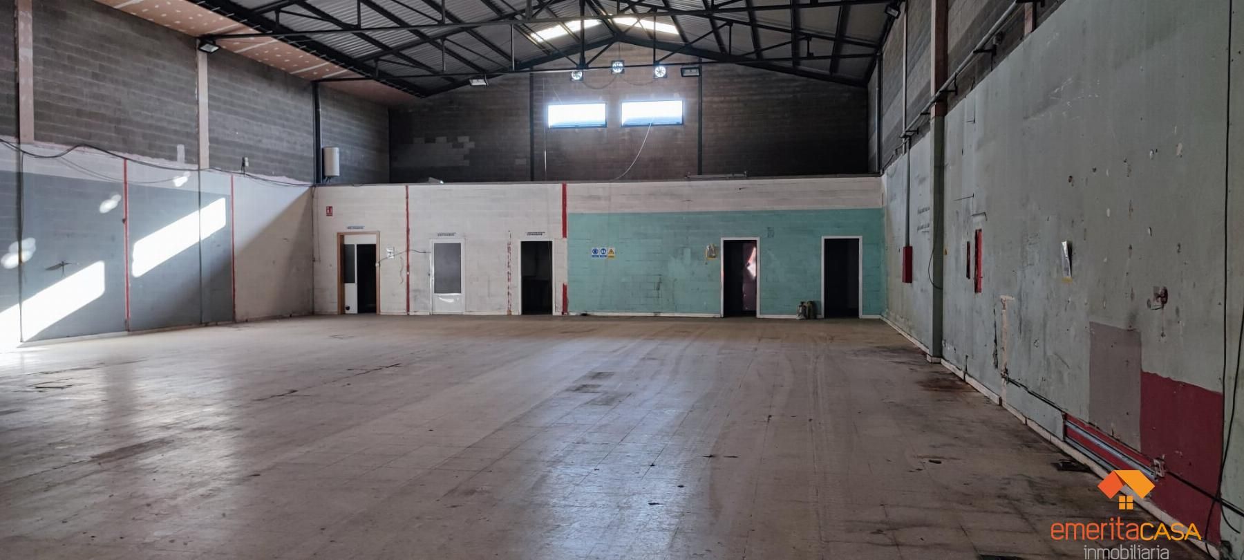 Industrial buildings to rent in Centro