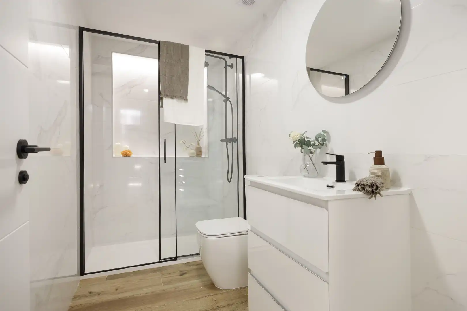 Baño de Casa adosada en venta en Madrid con Aire acondicionado, Amueblado y Alarma