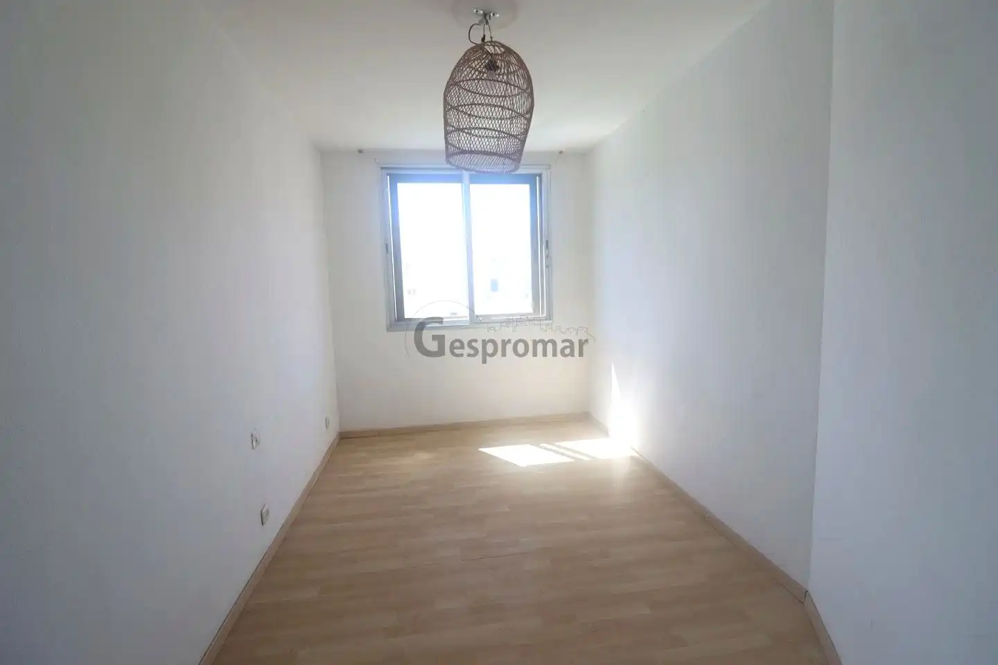 Dormitori de Apartament en venda en Madrid amb Aire condicionat, Calefacció i Terrassa