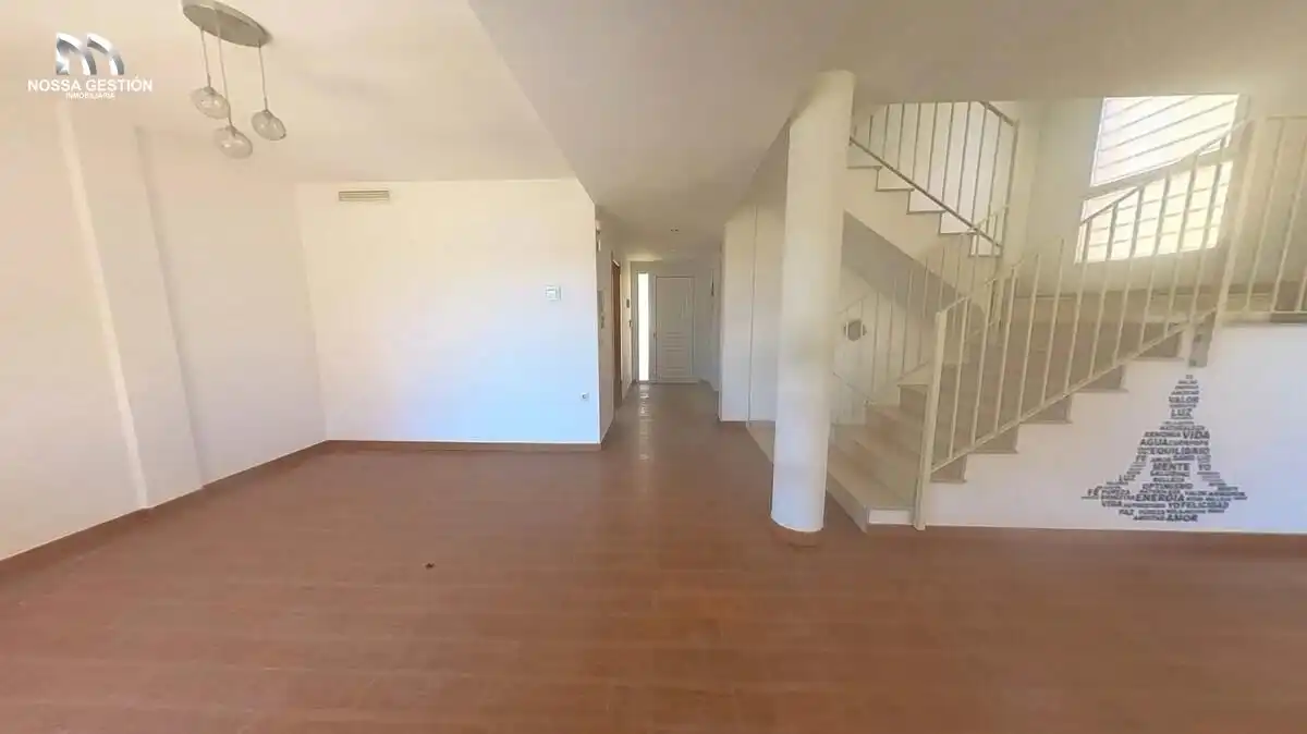 Houses for sale in L'Alfàs del Pi  with Private garden and Balcony