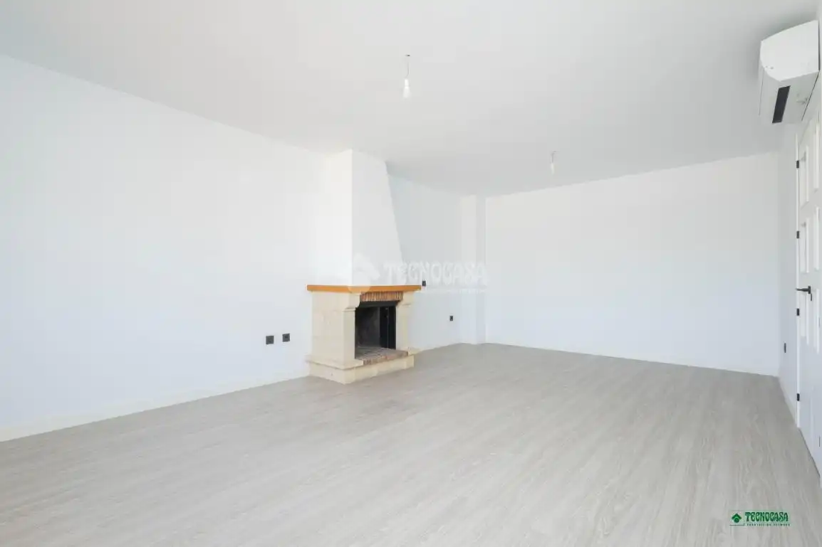 Sala d'estar de Casa adosada en venda en Almería