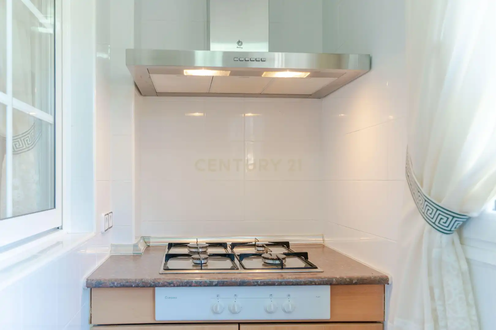Kitchen of Houses for sale in Vélez de Benaudalla  with Private garden
