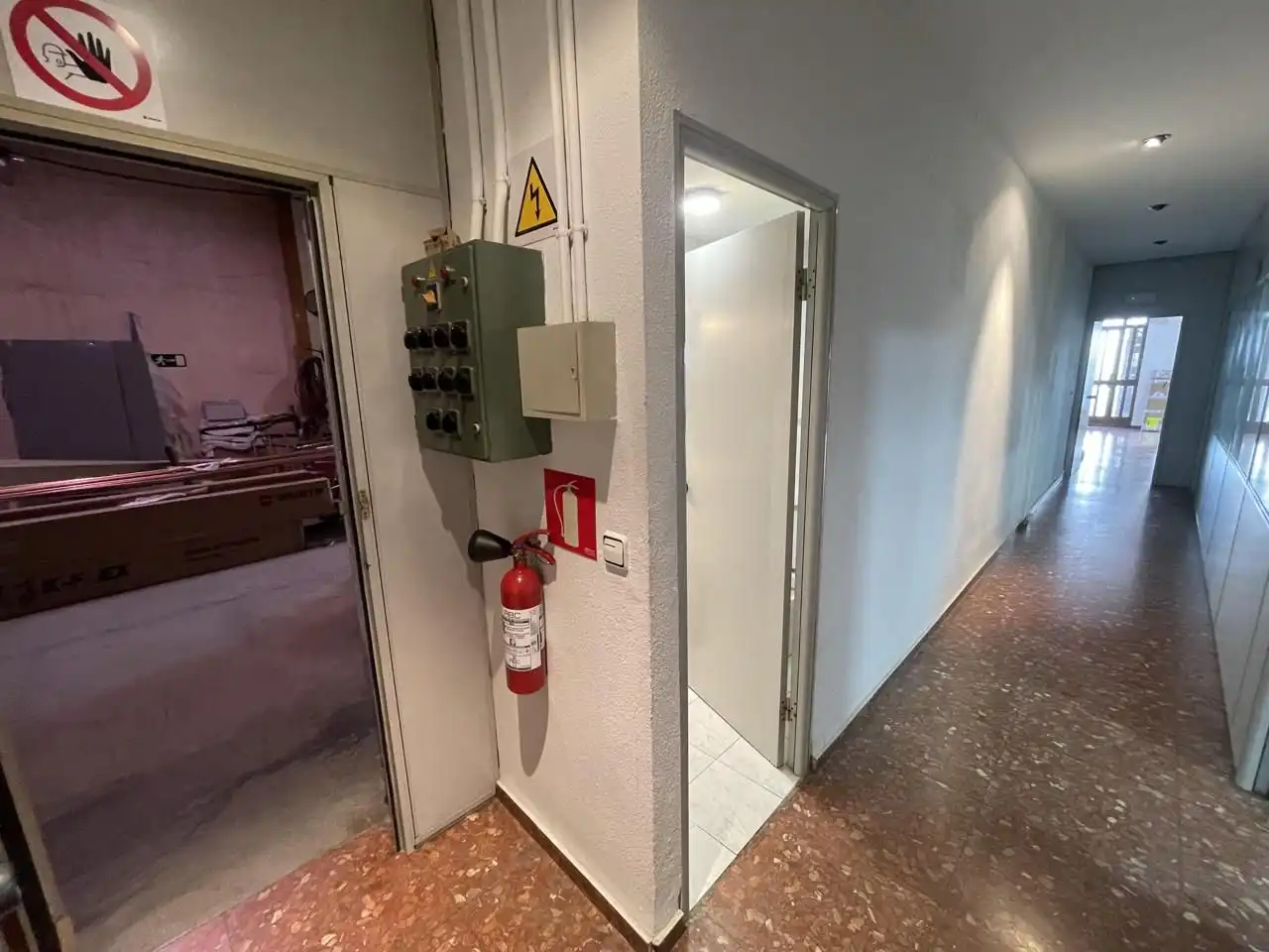 Fabrikhallen zum Verkauf in Avinguda Alacant, Silla