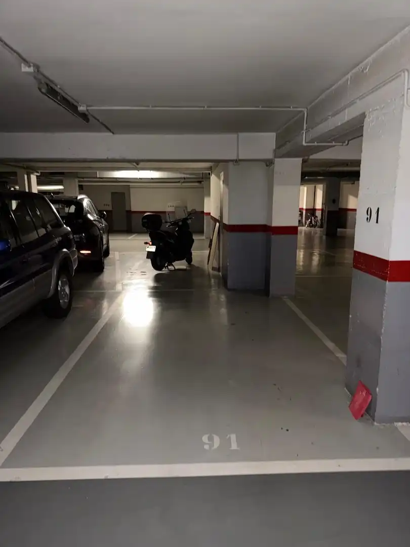 Parking de Piso en venta en Andorra la Vella con Calefacción y Trastero