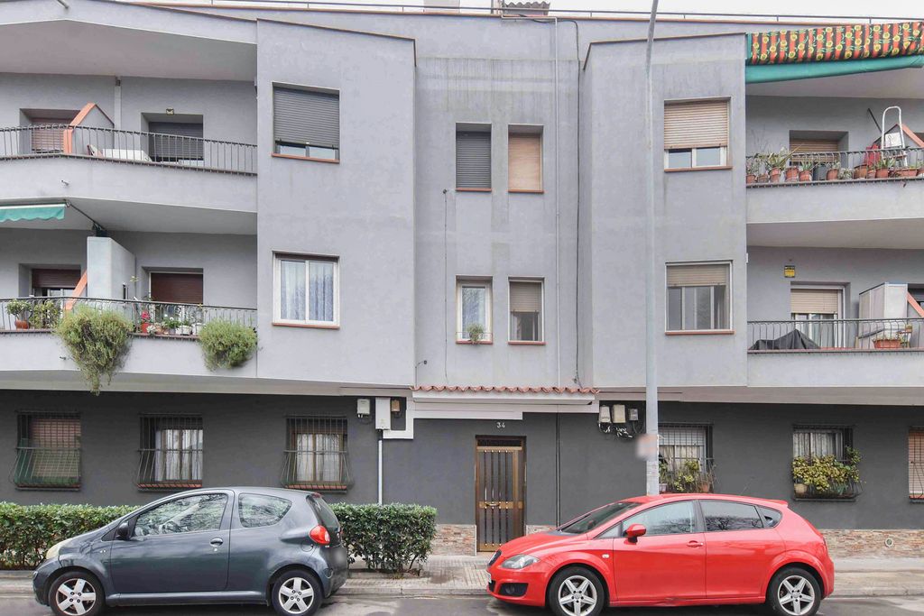 Exterior view of Flat for sale in Montcada i Reixac
