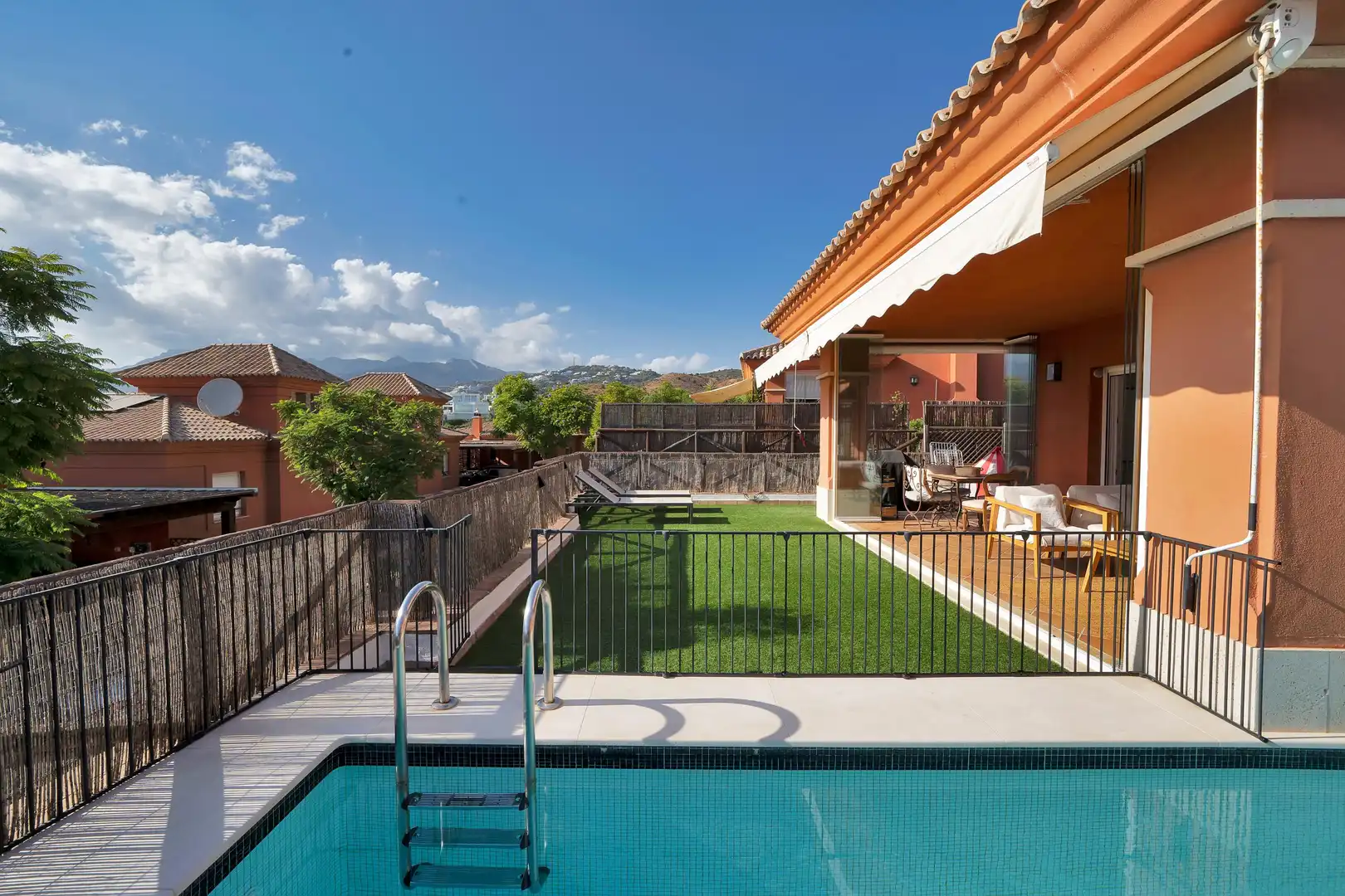 Terrassa de Casa adosada de lloguer en Marbella amb Calefacció, Jardí privat i Terrassa