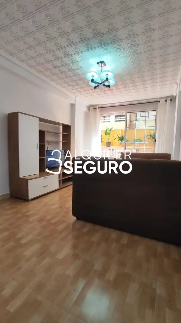Living room of Flat for rent in Valencia  with Terrace and Furnished