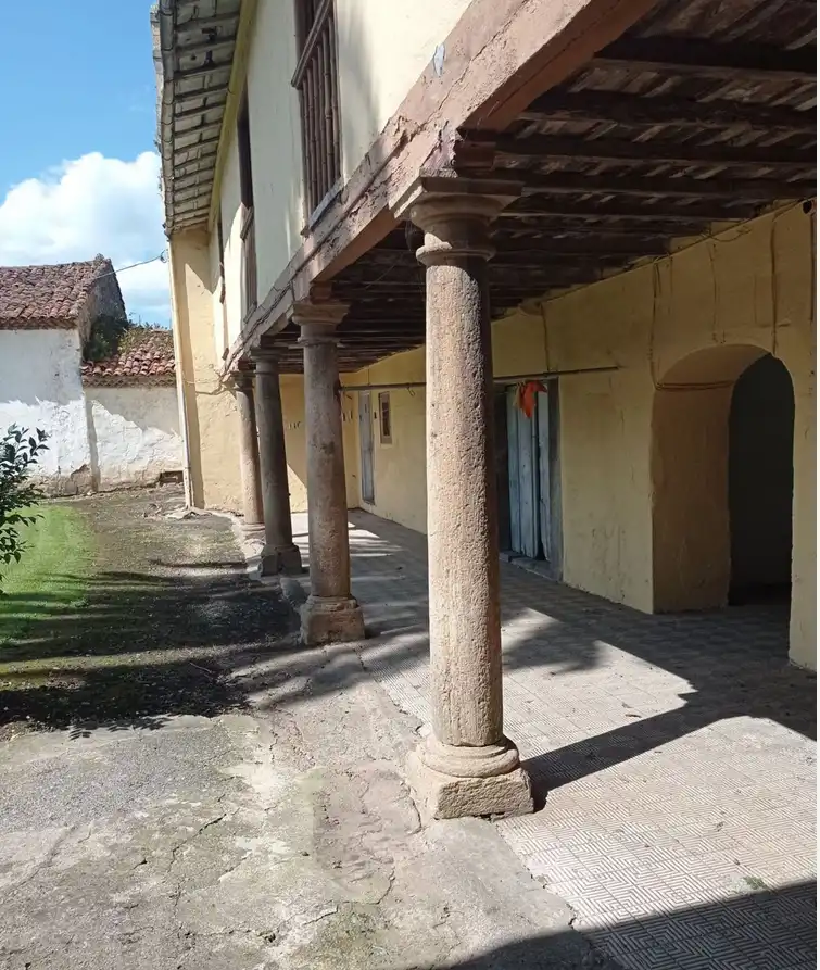Vista exterior de Edifici en venda en Carreño