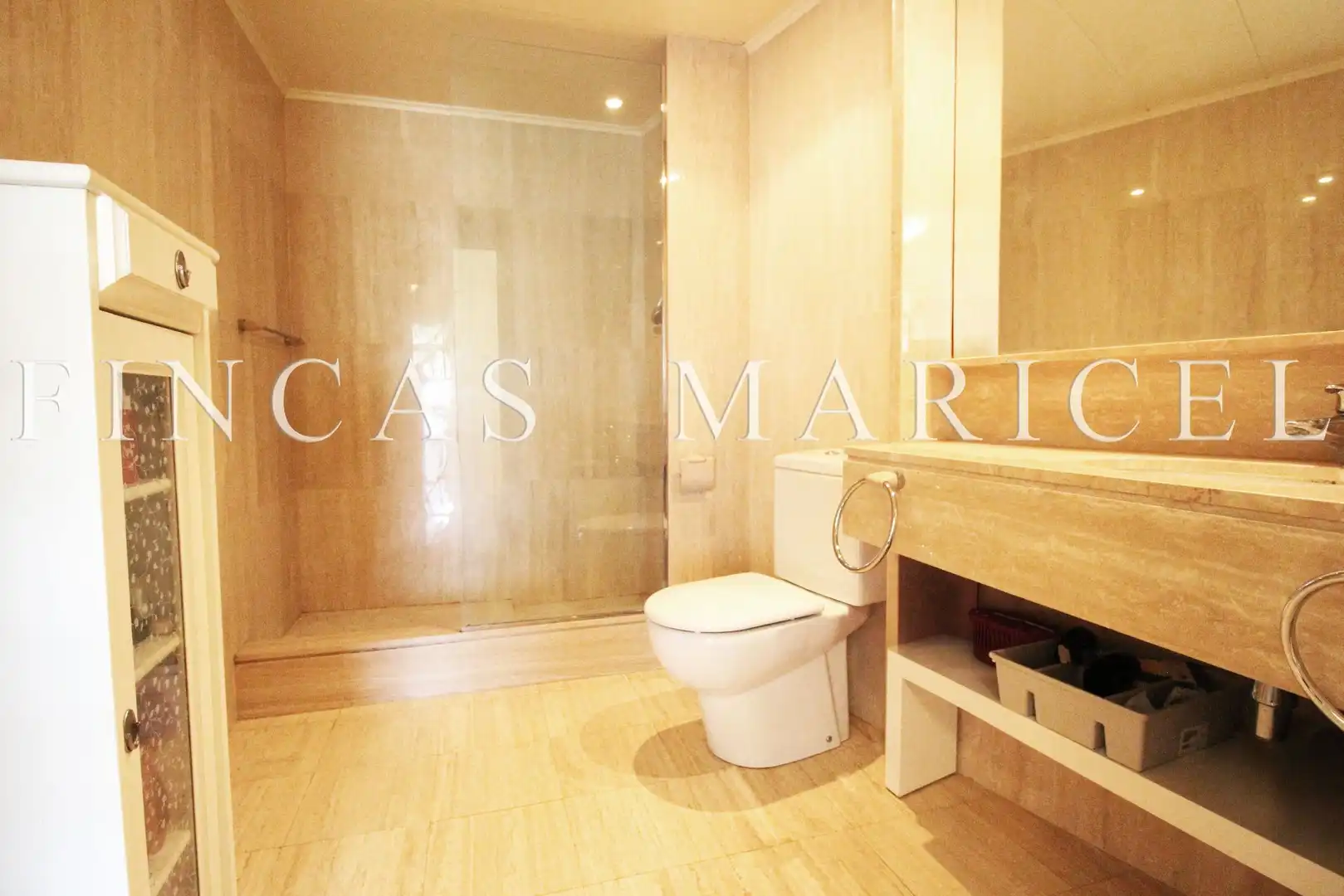 Baño de Piso de alquiler en Sitges con Aire acondicionado, Calefacción y Terraza