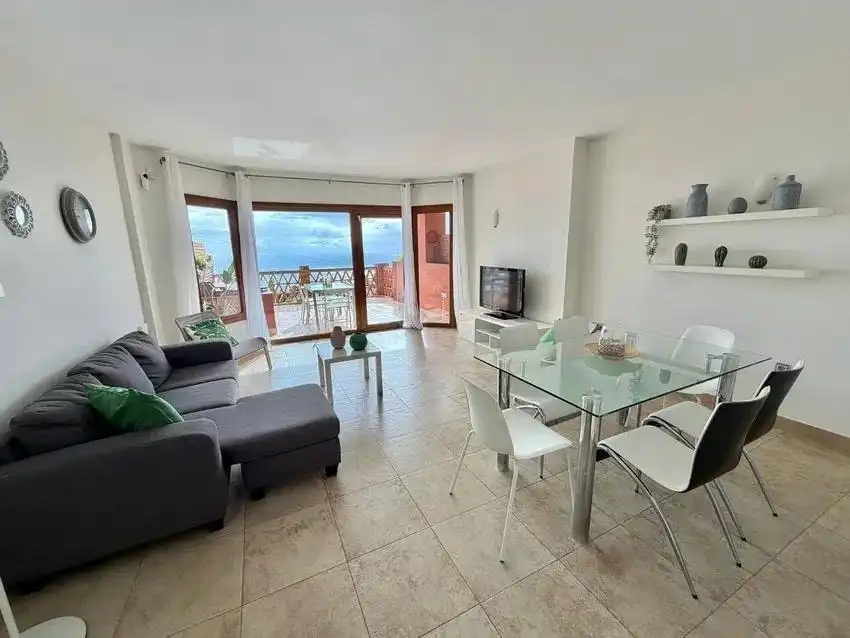 Penthouse with pool for sale in El Higuerón, imagen 2