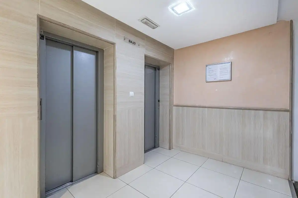 Piso con ascensor en venta en Avenida DE AMERICA, imagen 34