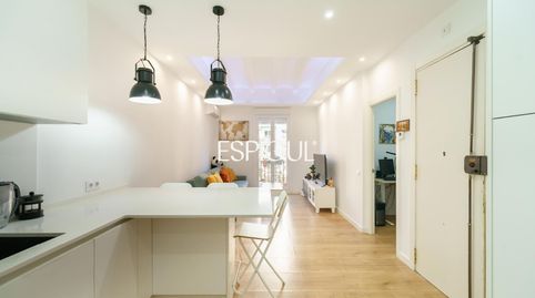 Foto 2 von Wohnung zum Verkauf in Mistral, Sant Antoni, Barcelona Capital