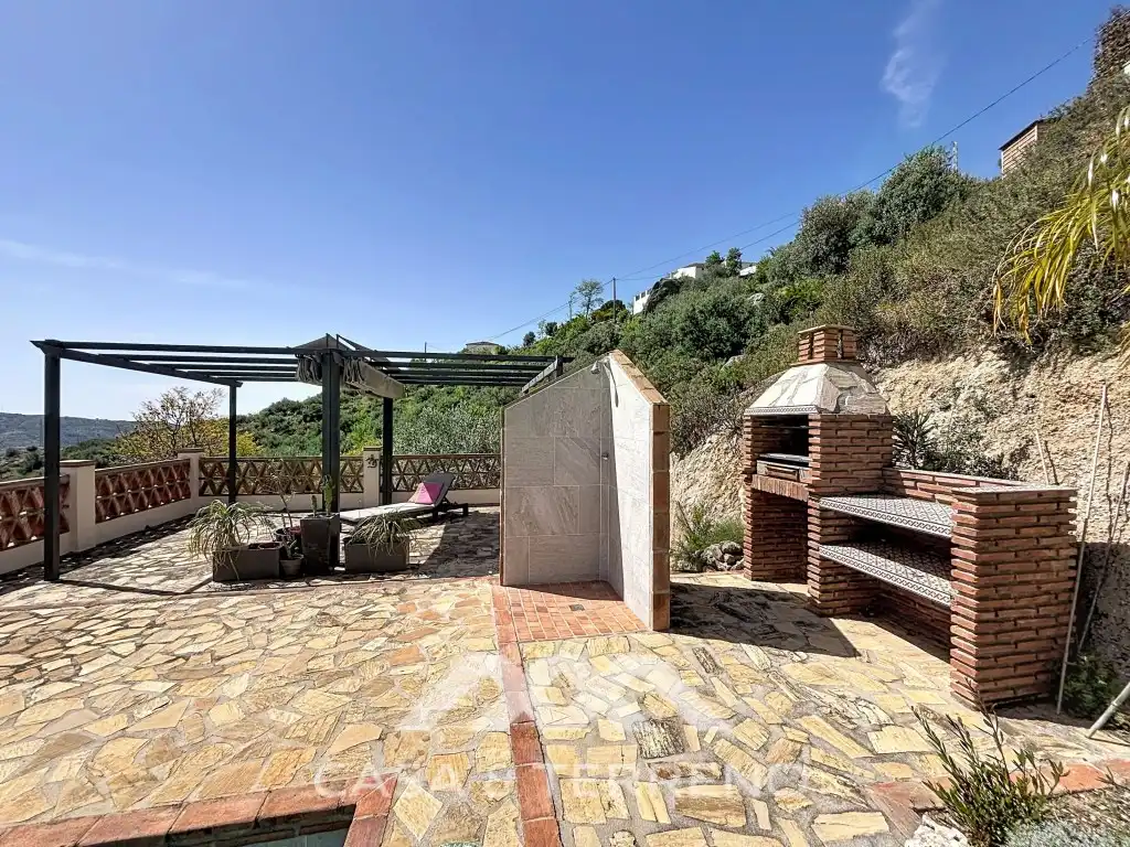 Terrassa de Casa o xalet en venda en Alcaucín amb Aire condicionat, Terrassa i Piscina