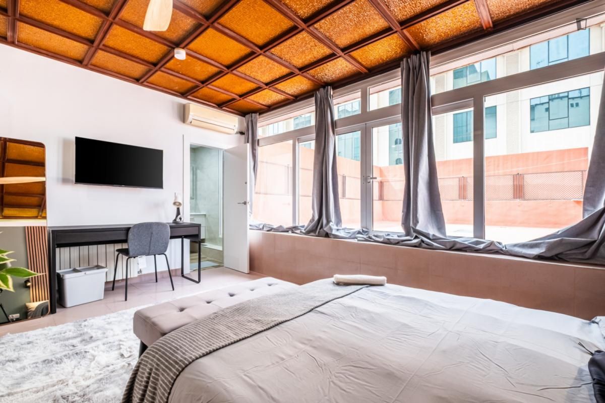 Dormitori de Apartament per a compartir en Alicante / Alacant amb Moblat, Forn i Rentadora