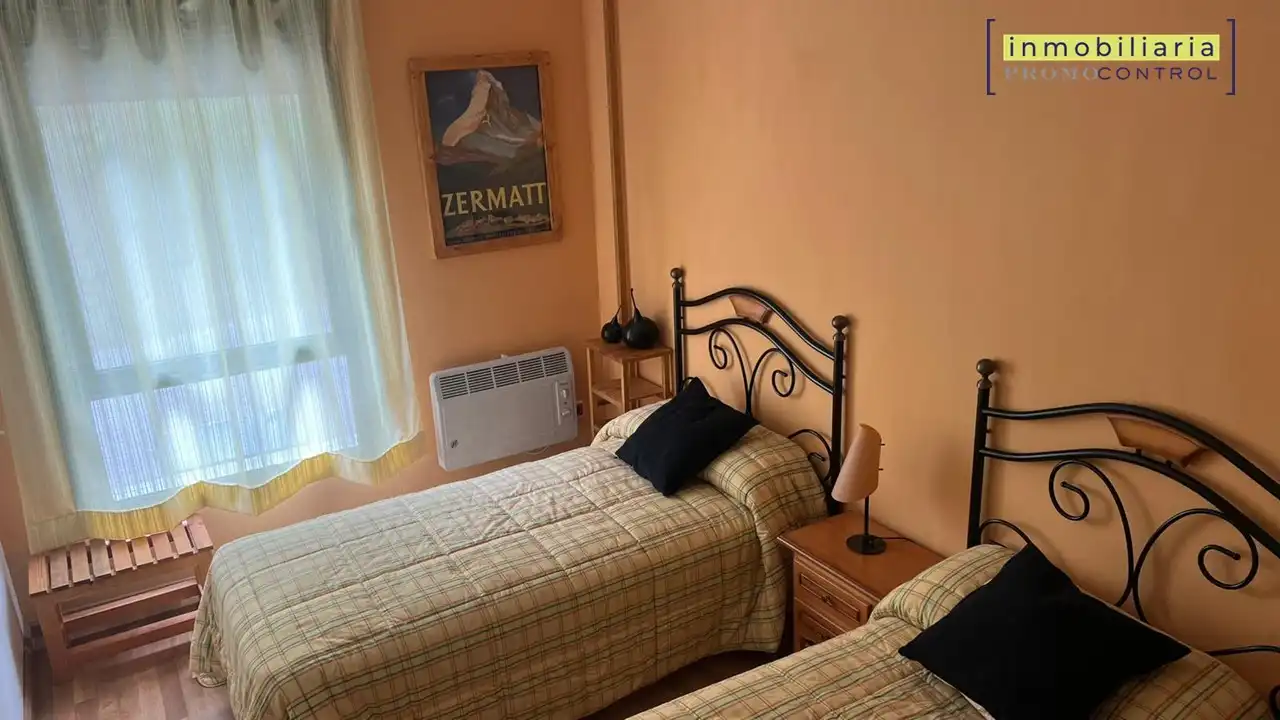 Piso en venta en Canfranc, Huesca