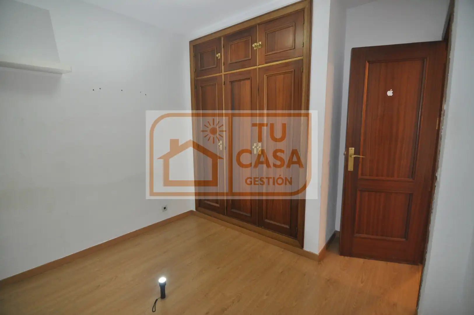 Dormitori de Pis en venda en Madrid amb Calefacció, Parquet i Terrassa