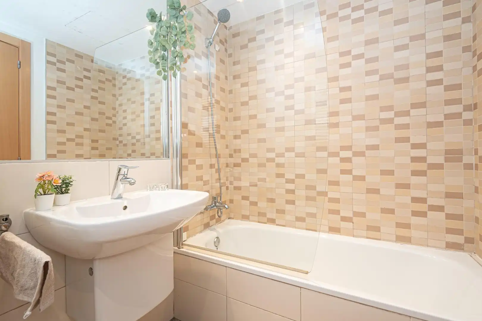 Bathroom of Flat for sale in Campos  with Air Conditioner, Heating and Parquet flooring