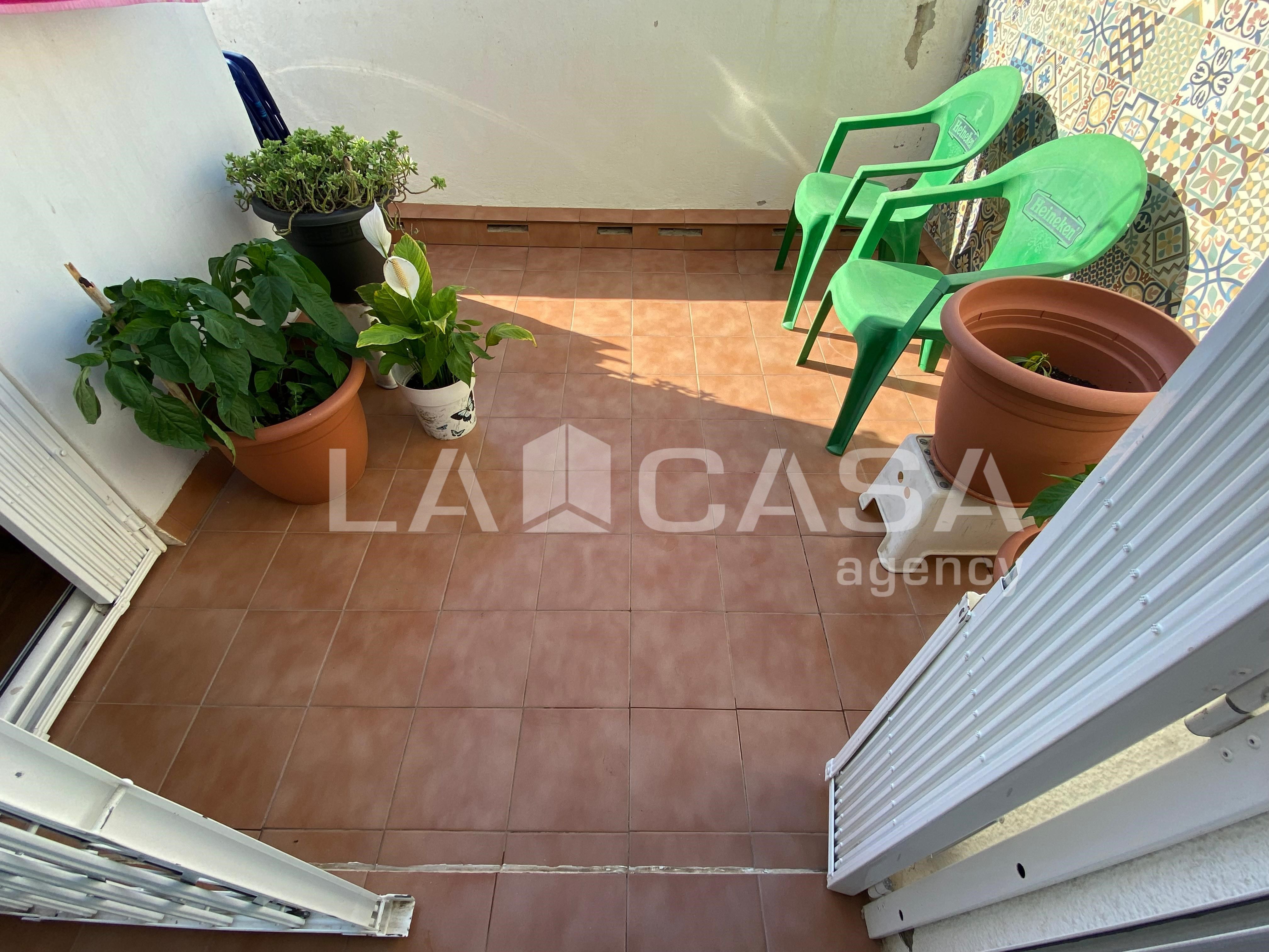 Terraza de Ático en venta en Santa Coloma de Gramenet con Calefacción y Terraza