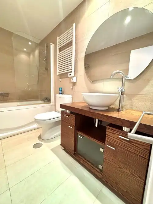 Bathroom of Flat for rent in Chamberí