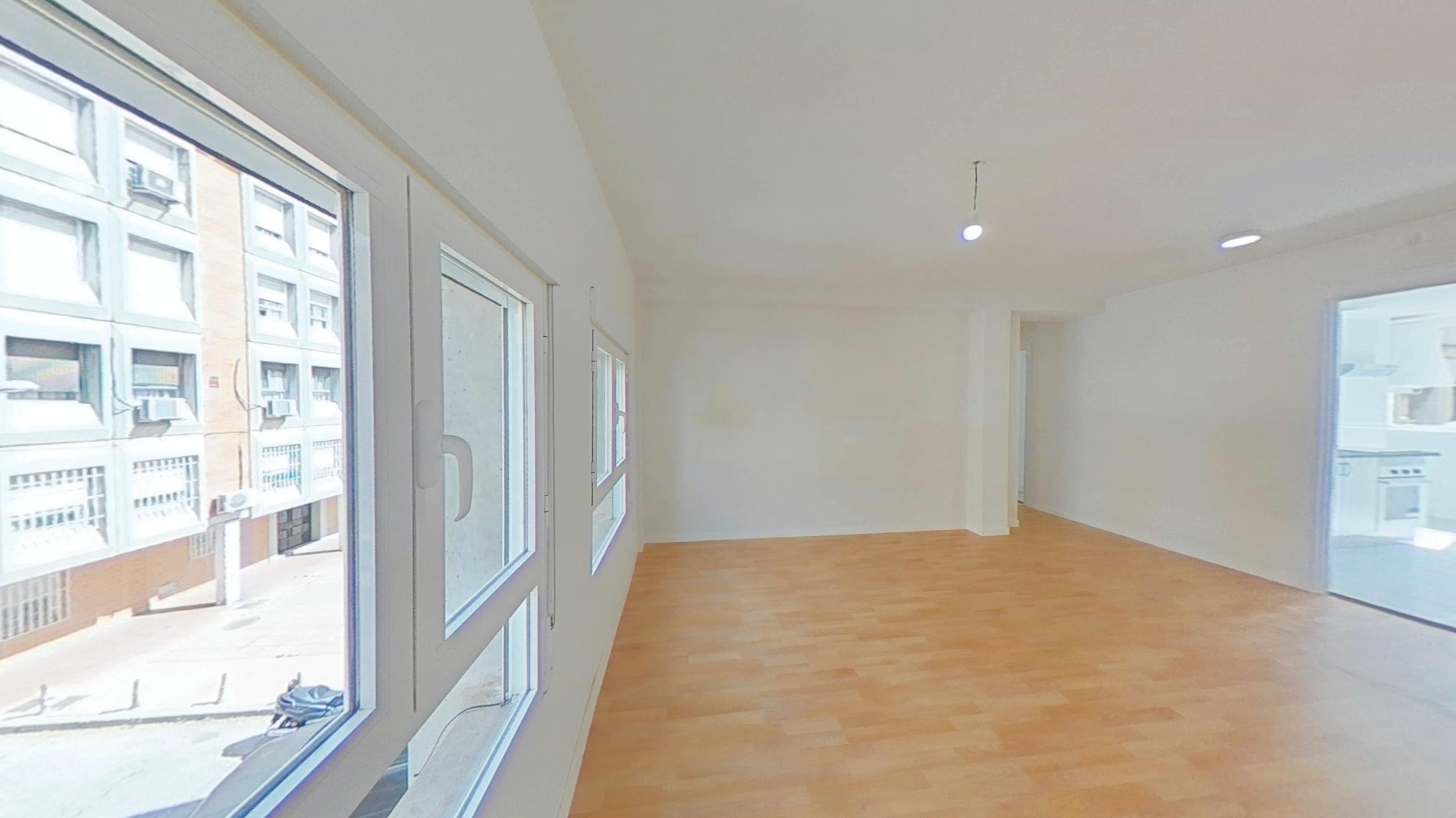 Living room of Flat for sale in Alcalá de Henares  with Oven