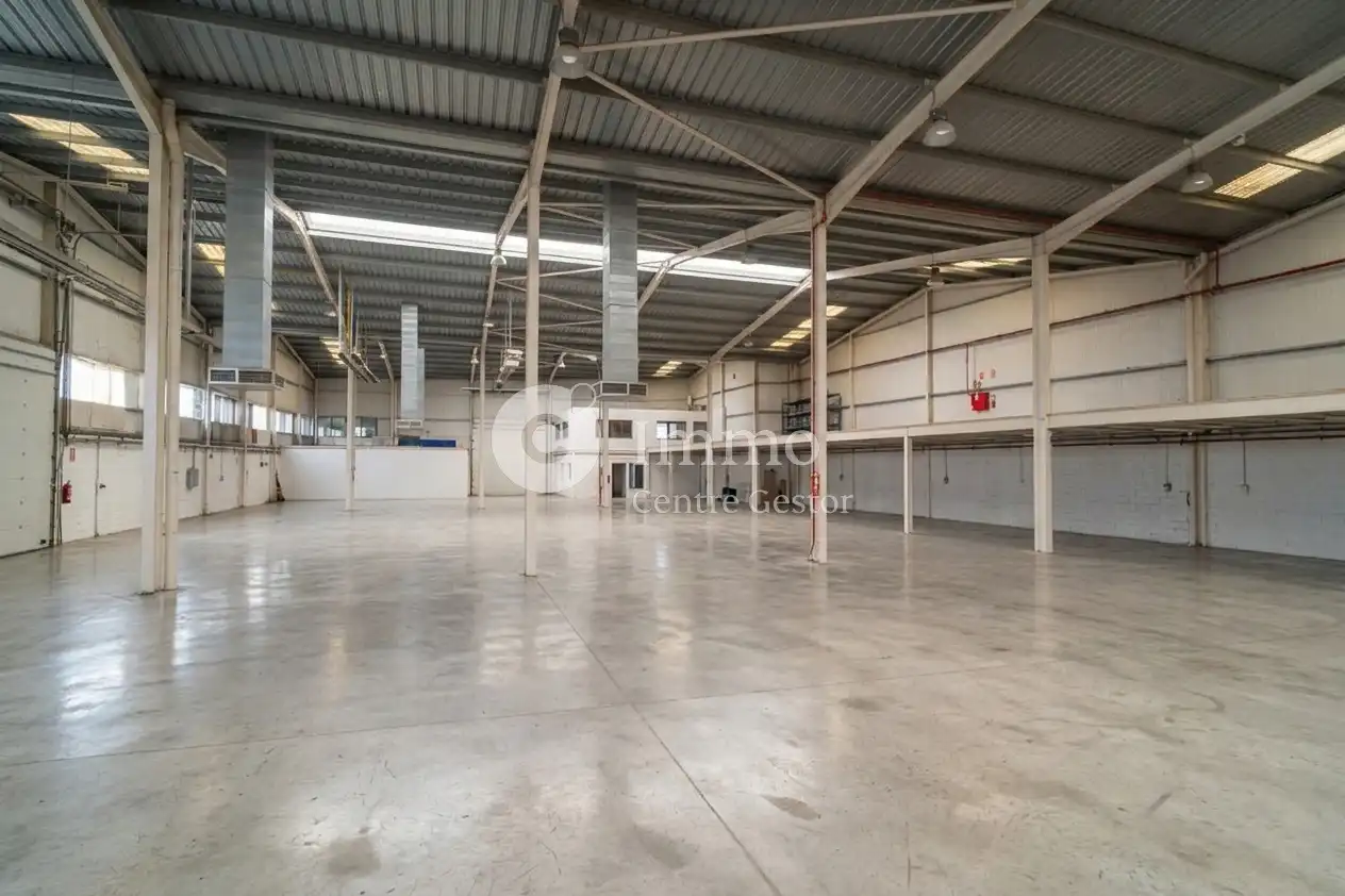 Fabrikhallen zur Miete in Lleida mit Alarm