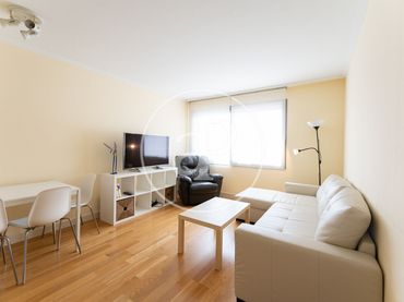 Wohnung mit Pool zur Miete in C. de Rafael Bergamín