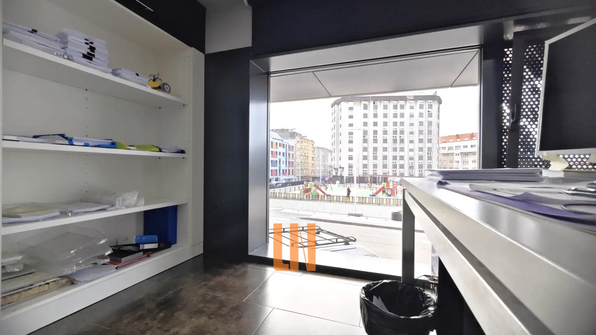 Office for rent in Culleredo  with Air Conditioner, Heating and Furnished