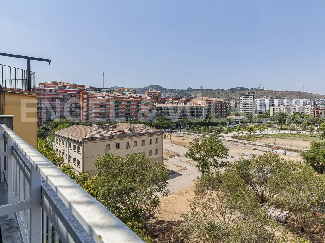 Außenansicht von Büro zur Miete in Barcelona mit Terrasse