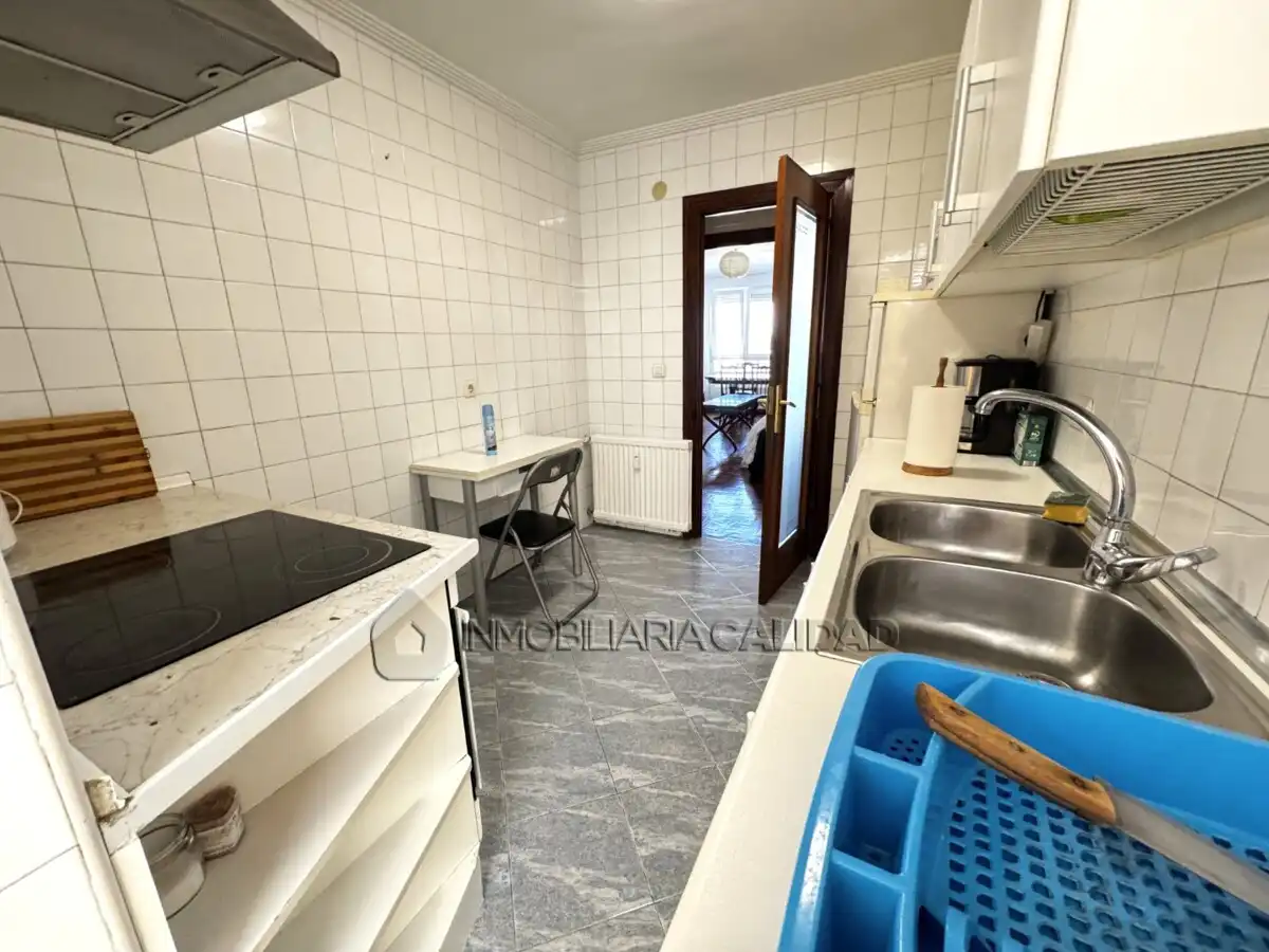 Kitchen of Flat for rent in Burgos  with Heating, Terrace and Furnished
