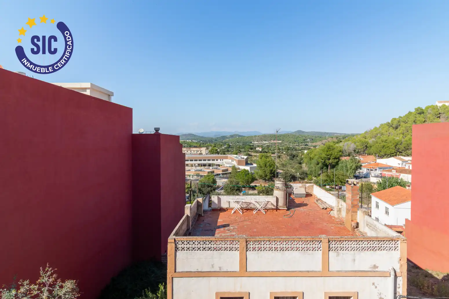 Vista exterior de Piso en venta en Gilet con Calefacción y Balcón