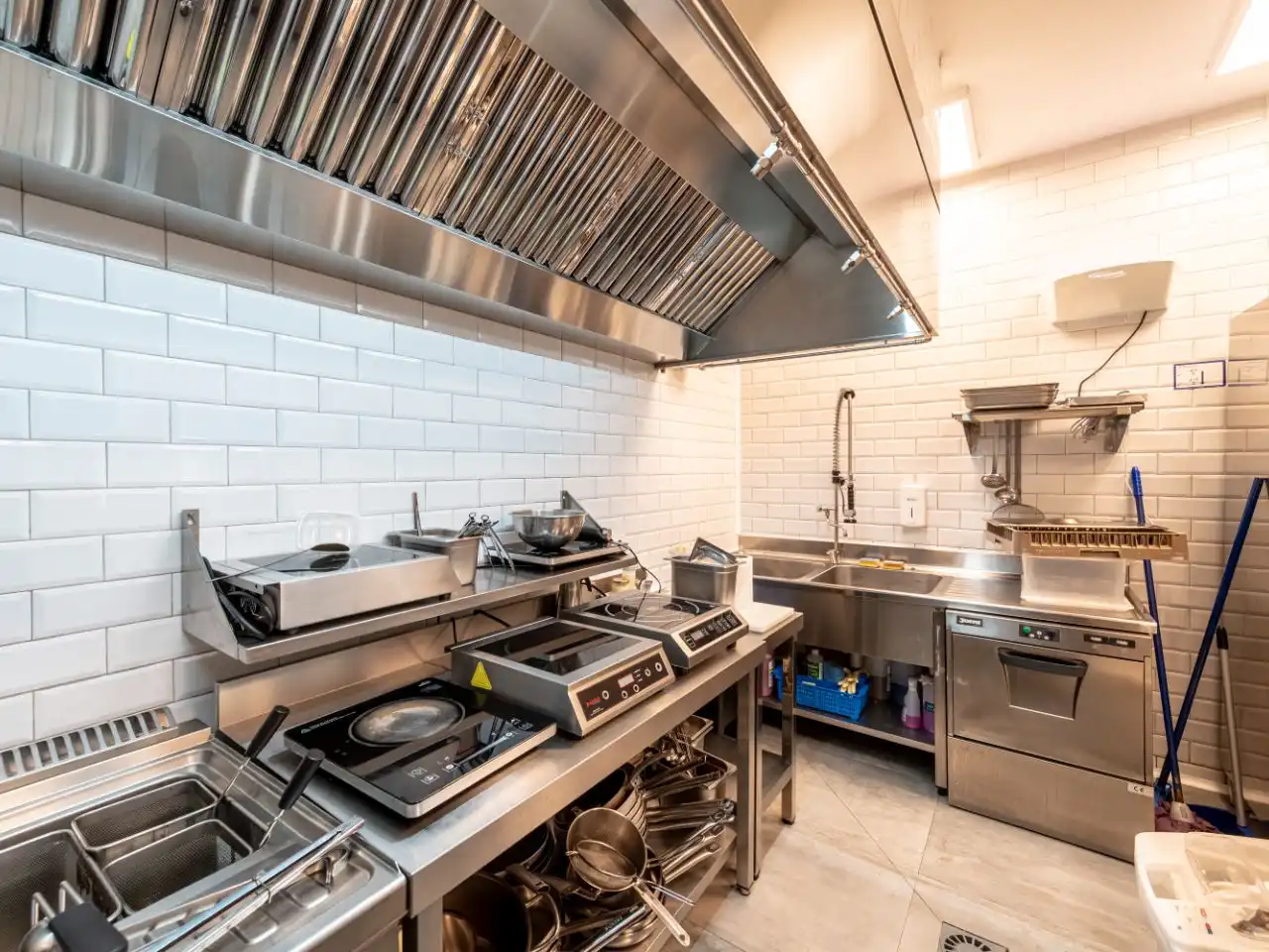 Cocina de Local en traspaso en Madrid con Aire acondicionado, Calefacción y Terraza