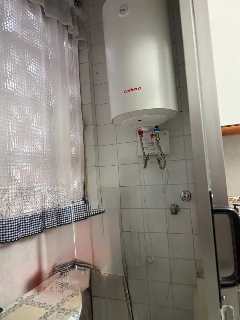 Baño de Piso en venta en Badajoz con Aire acondicionado, Horno y Lavadora