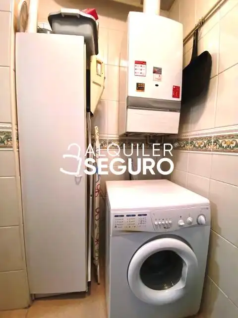 Cuina de Pis de lloguer en Tres Cantos amb Calefacció i Moblat