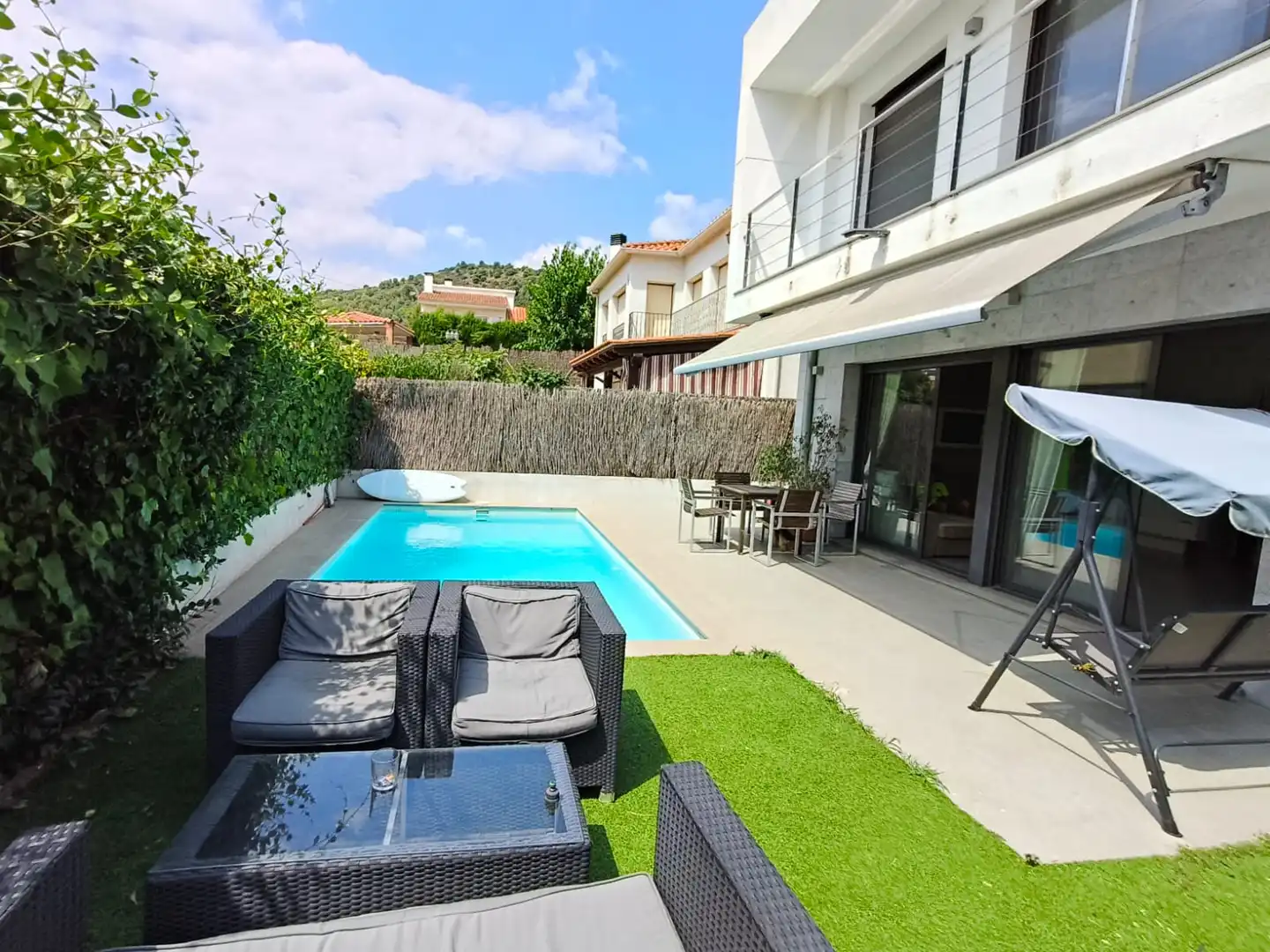 Piscina de Casa o chalet en venta en Pineda de Mar con Aire acondicionado, Calefacción y Jardín privado