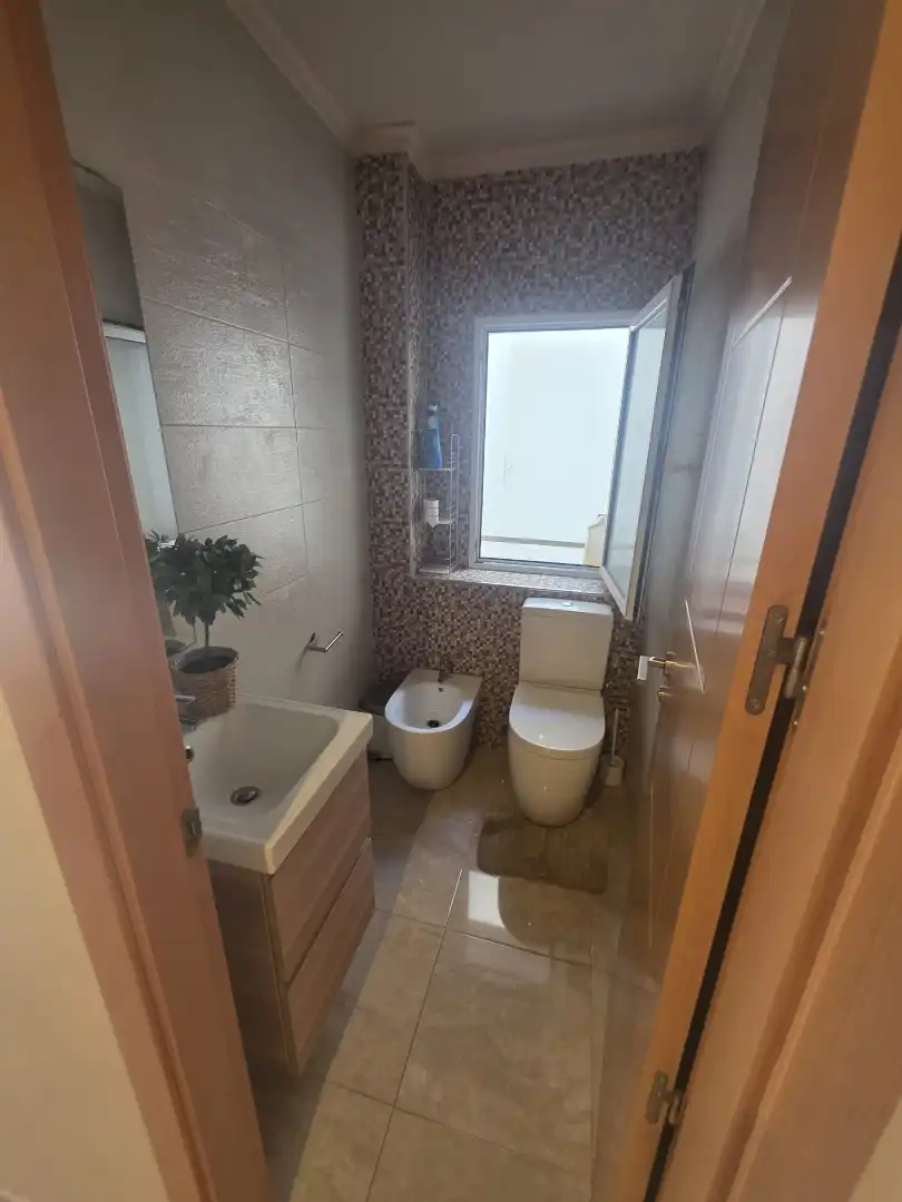Badezimmer von Wohnung zur Miete in Ceuta mit Möbliert