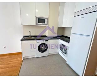 Kitchen of Flat to rent in Valladolid Capital  with Heating, Parquet flooring and Storage room