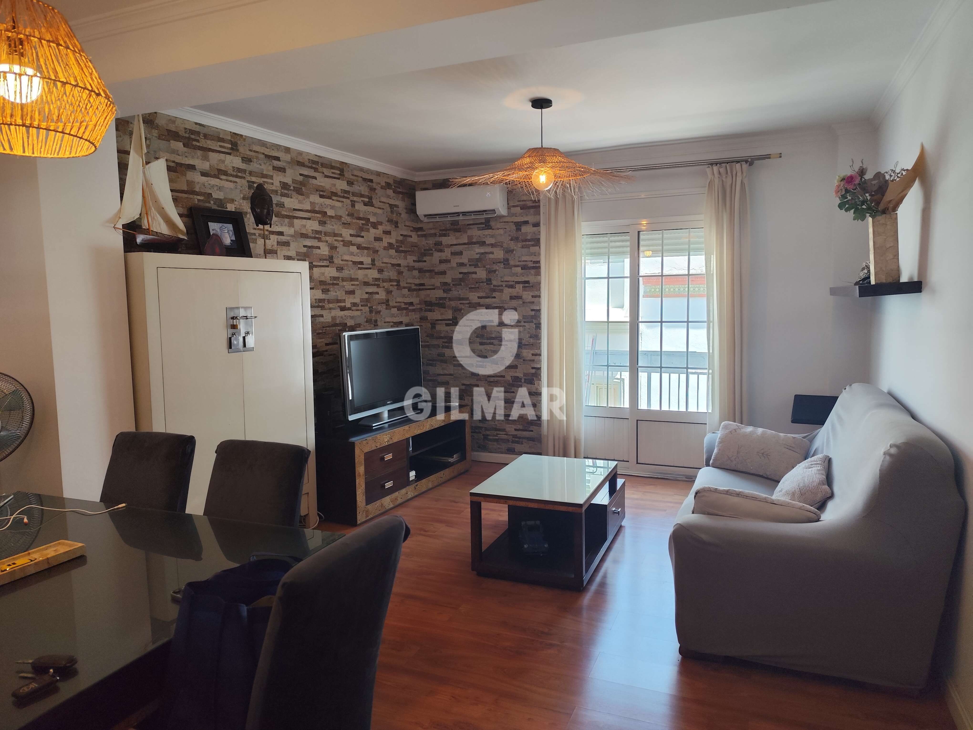 Living room of Flat to rent in  Sevilla Capital  with Heating, Furnished and Balcony