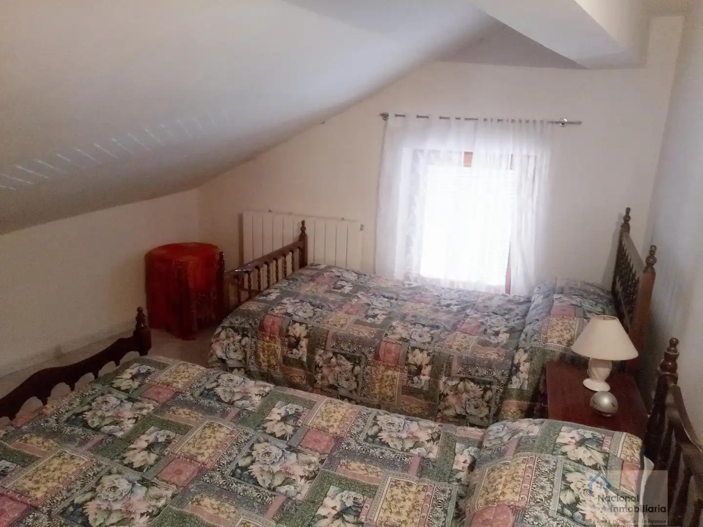 Dormitori de Casa o xalet en venda en Torre Val de San Pedro amb Calefacció, Moblat i Alarma